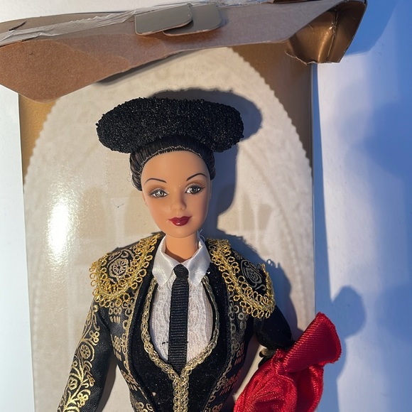 Vintage 1999 Matador Barbie. Special edition collectors item. - Picture 4 of 4